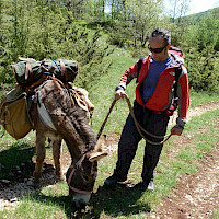 Lo scrittore Enrico Brizzi sul cammino dei Briganti, prima tappa, nel 2012